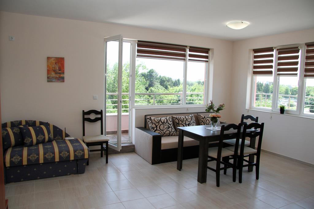 Capuccino Guest Apartments - Free Parking And Wi-Fi 阳光海滩 外观 照片