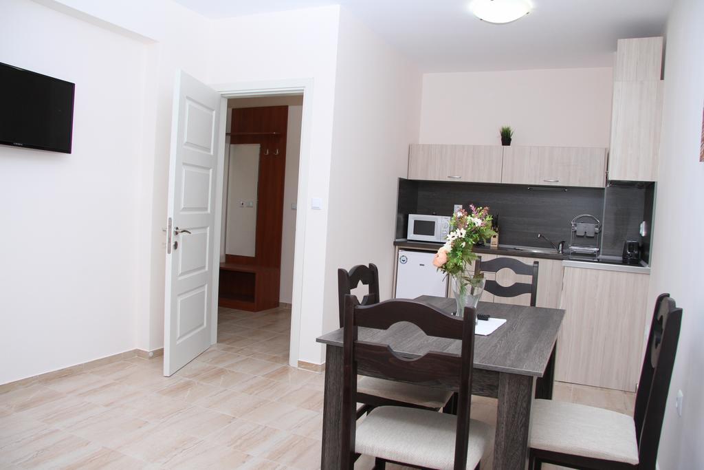 Capuccino Guest Apartments - Free Parking And Wi-Fi 阳光海滩 外观 照片